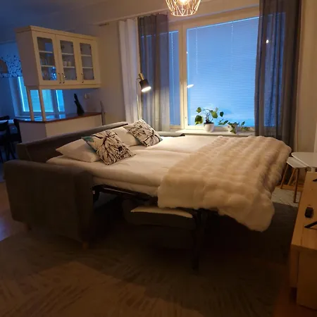 Top-floor With Sauna And Free Parking Near Center 罗瓦涅米