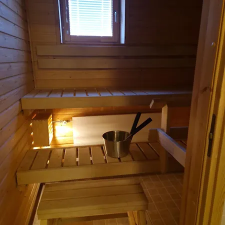 Appartement Top-floor With Sauna And Free Parking Near Center