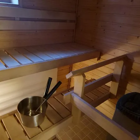Top-floor With Sauna And Free Parking Near Center Lejlighed