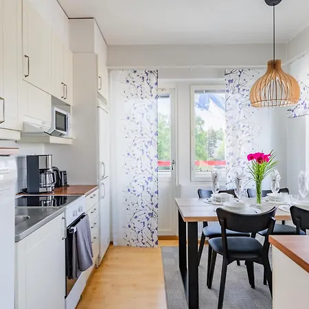 Top-floor With Sauna And Free Parking Near Center Lejlighed *