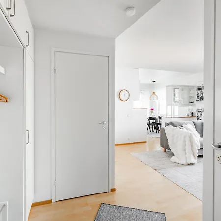 Top-floor With Sauna And Free Parking Near Center Lejlighed *