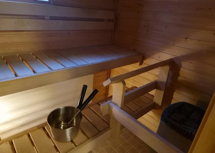 Top-floor With Sauna And Free Parking Near Center Διαμέρισμα